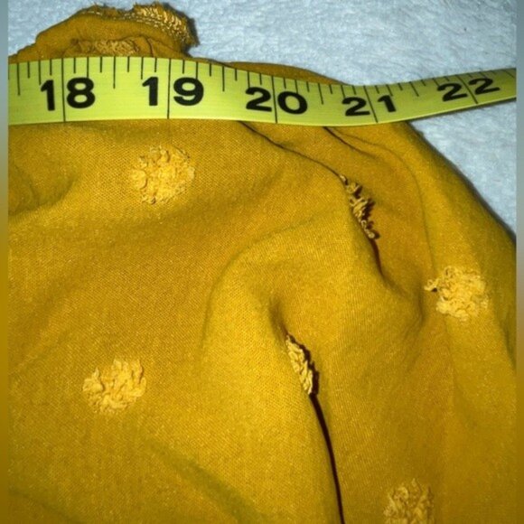 Belongs Strapless Ruffled Romper - Picture 11 of 12